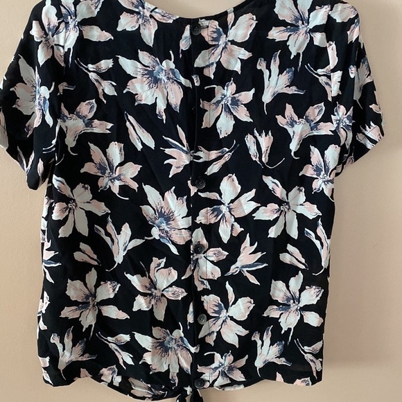 Madewell silk button back top - Picture 7 of 8